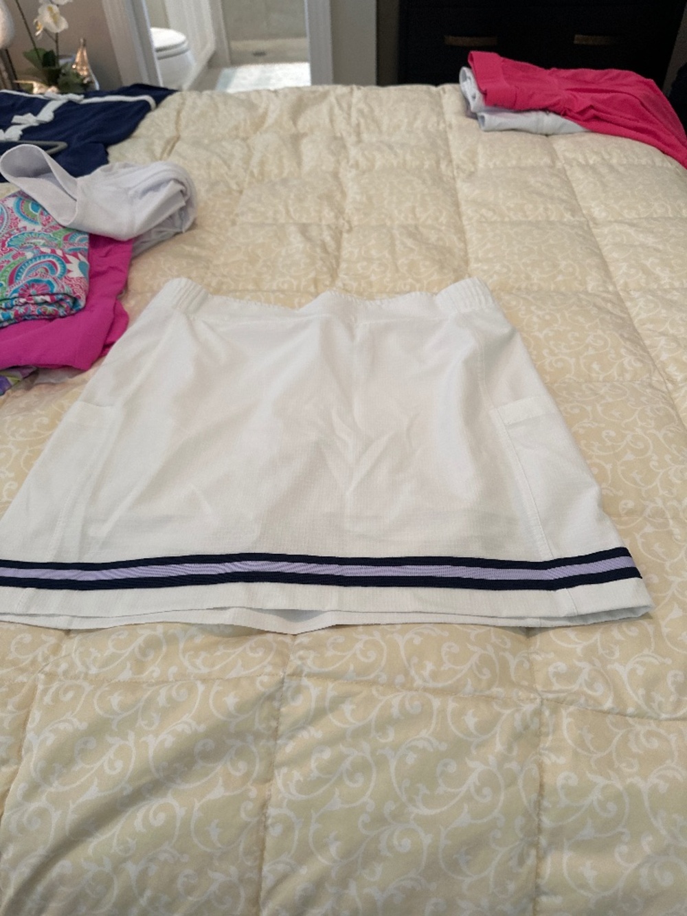 Belyn Key skort